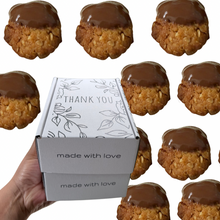 Load image into Gallery viewer, Thank You Gift Box with a personalised Card